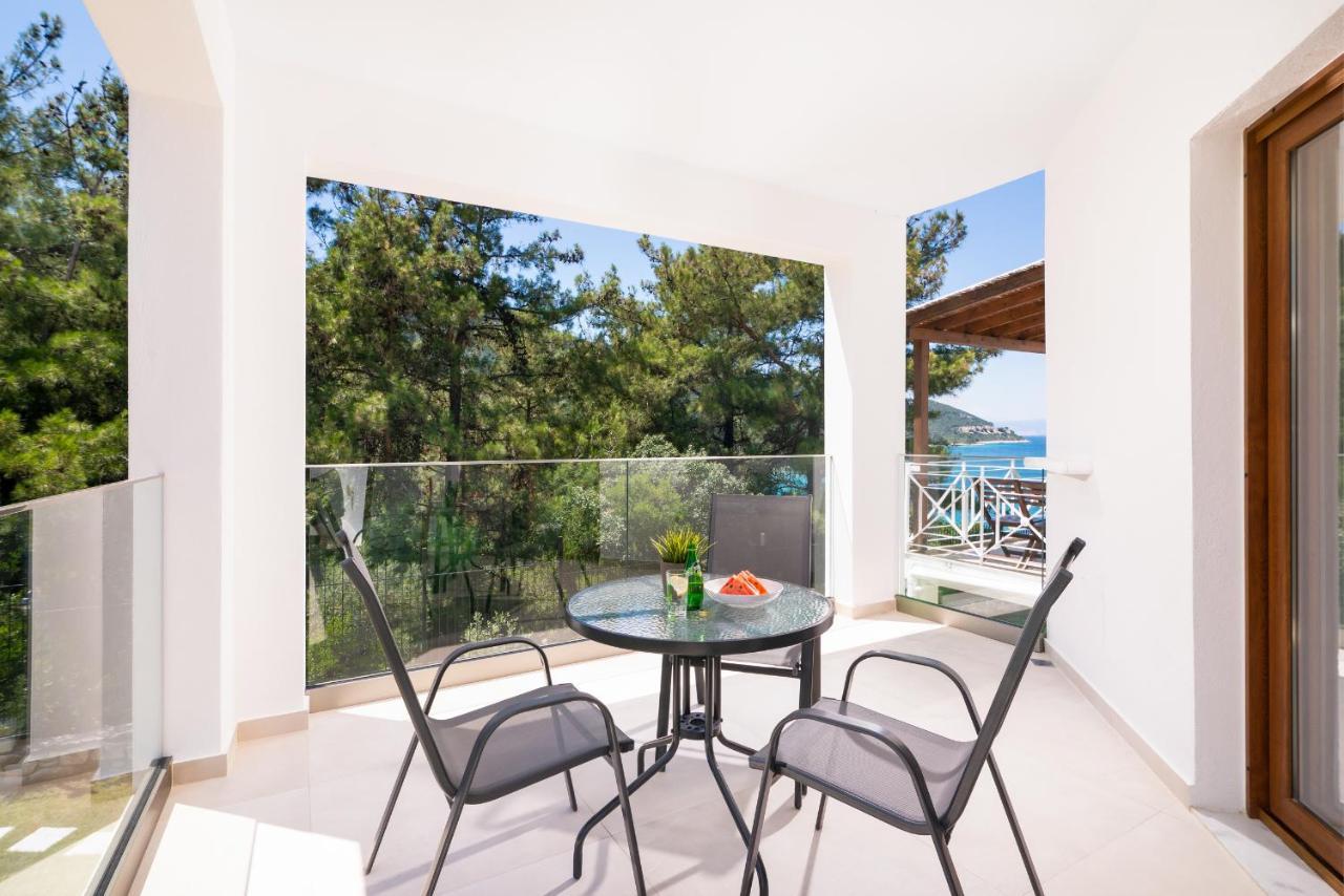 Villa Victoria By La Scala Beach Limenas  Bagian luar foto