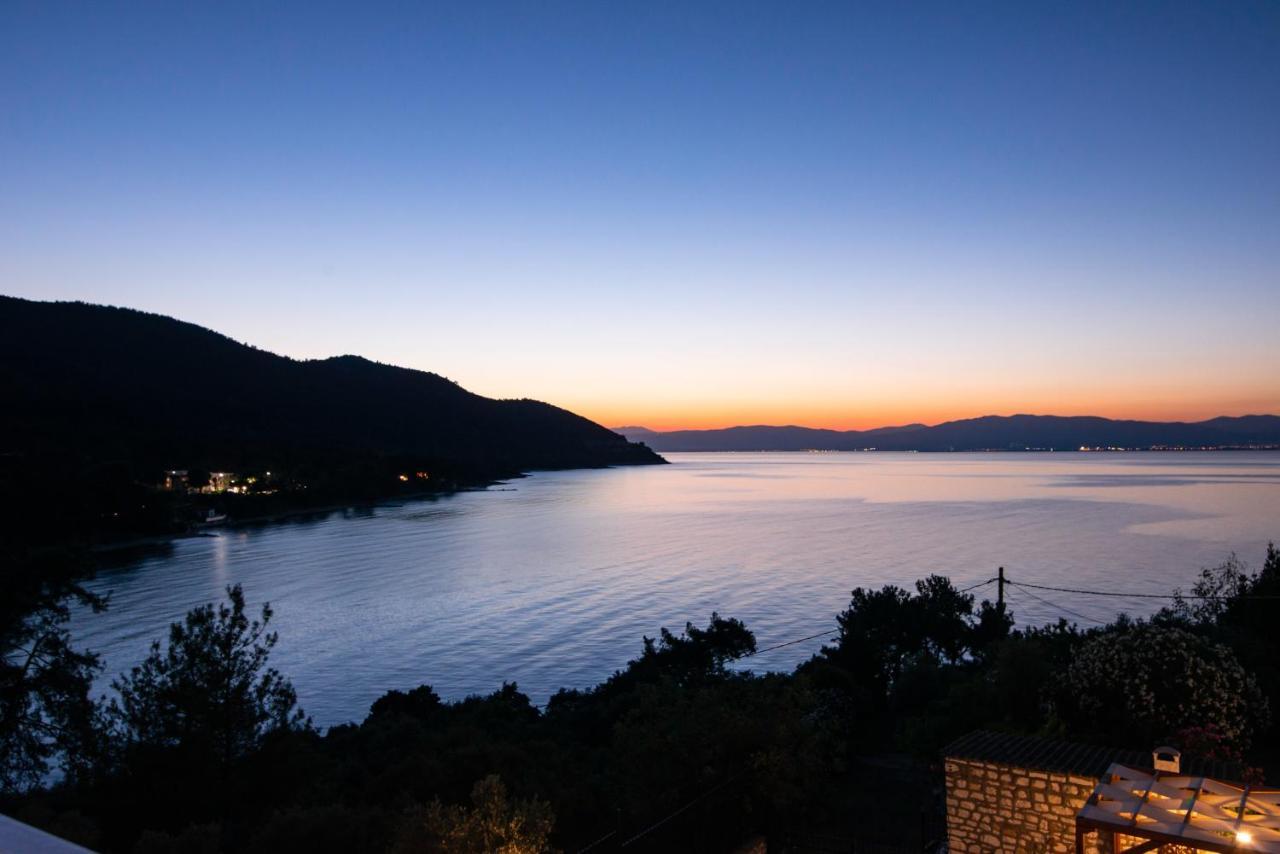 Villa Victoria By La Scala Beach Limenas  Bagian luar foto