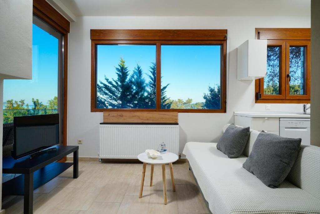 Villa Victoria By La Scala Beach Limenas  Bagian luar foto