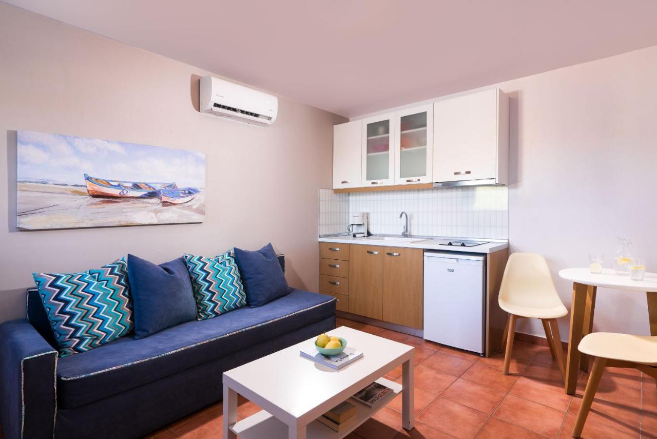 Villa Victoria By La Scala Beach Limenas  Bagian luar foto