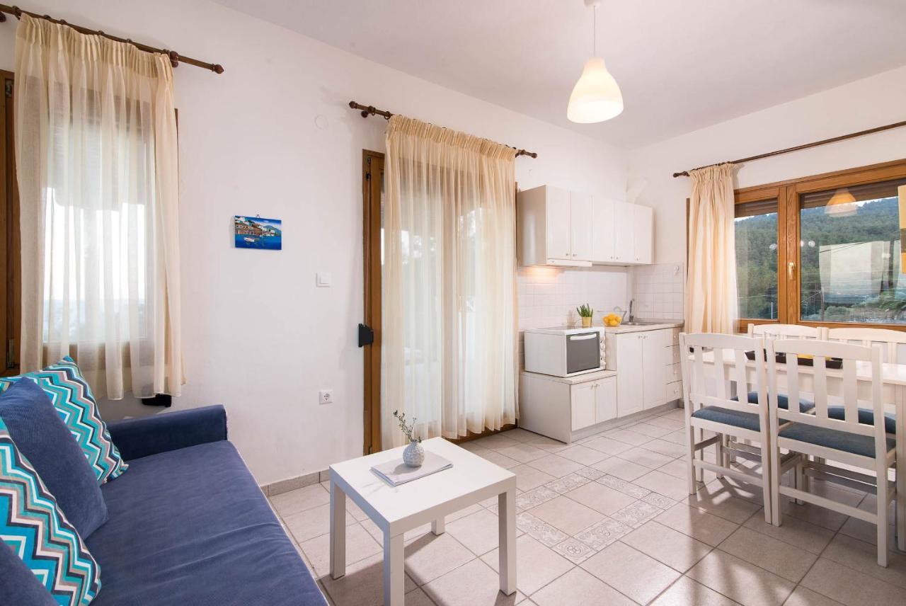 Villa Victoria By La Scala Beach Limenas  Bagian luar foto