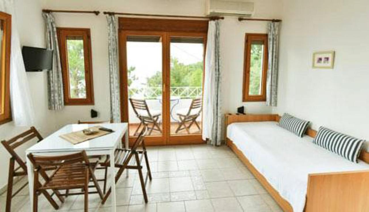 Villa Victoria By La Scala Beach Limenas  Bagian luar foto
